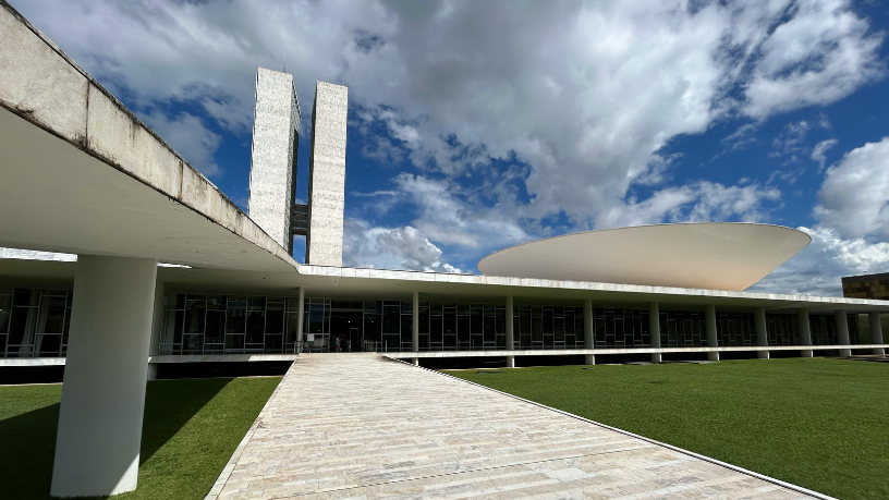 Congresso em Foco: Caso Master e Eleições Dominam o Início de 2026