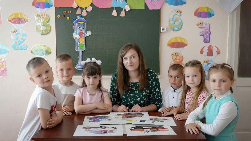 Entre salas de aula e gestão educacional, Sérgio Bento De Araújo aborda como a carga horária docente e o planejamento expõem desafios centrais da educação básica.