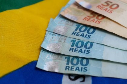 Economia Brasileira e Ideologia: Por que o País Precisa Priorizar Resultados para Crescer