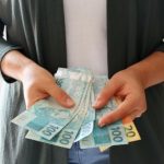 Renda alternativa no Brasil: por que 45% dos brasileiros estão buscando novas formas de ganhar dinheiro em 2026